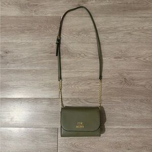 Steve Madden purse
